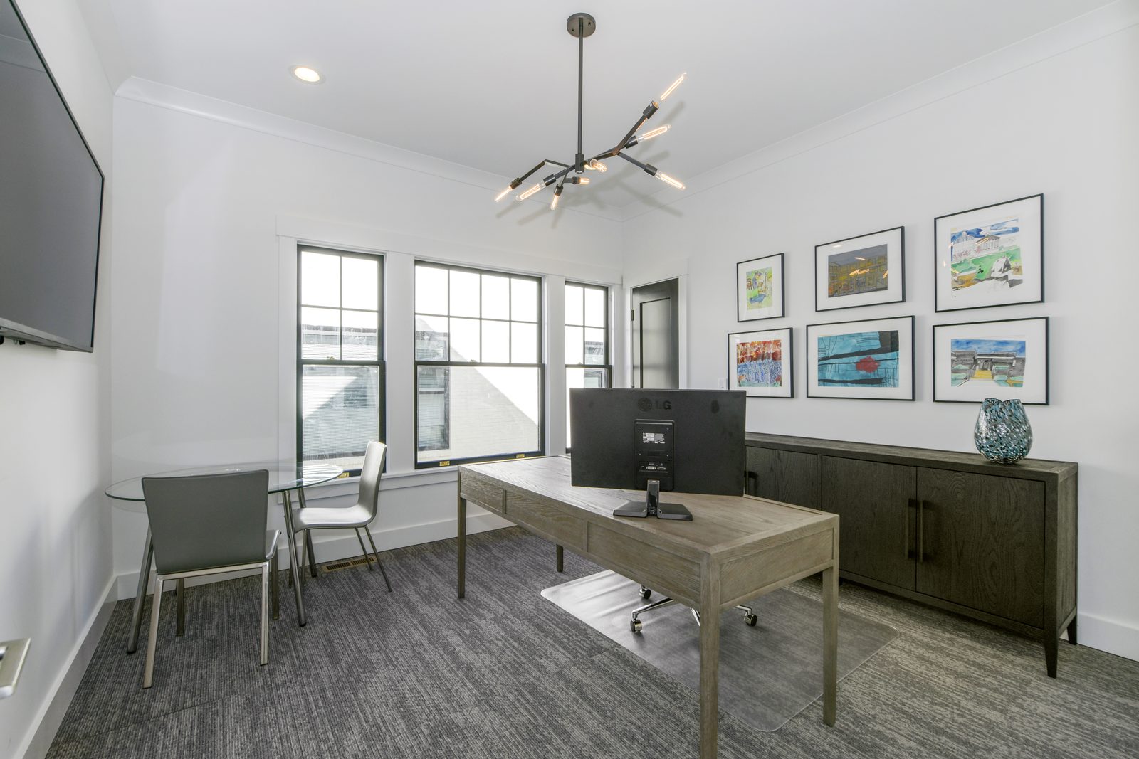 East Boulevard custom home in East Blvd — interior view, photograph 7 of 16