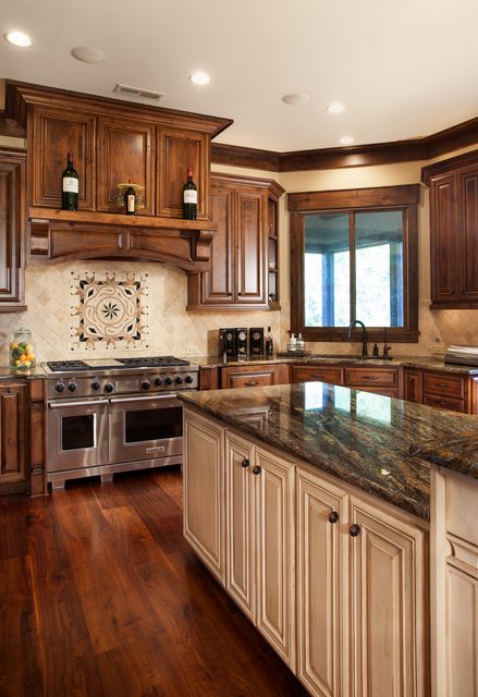 Henry Harris custom home — interior detail, photograph 29 of 45
