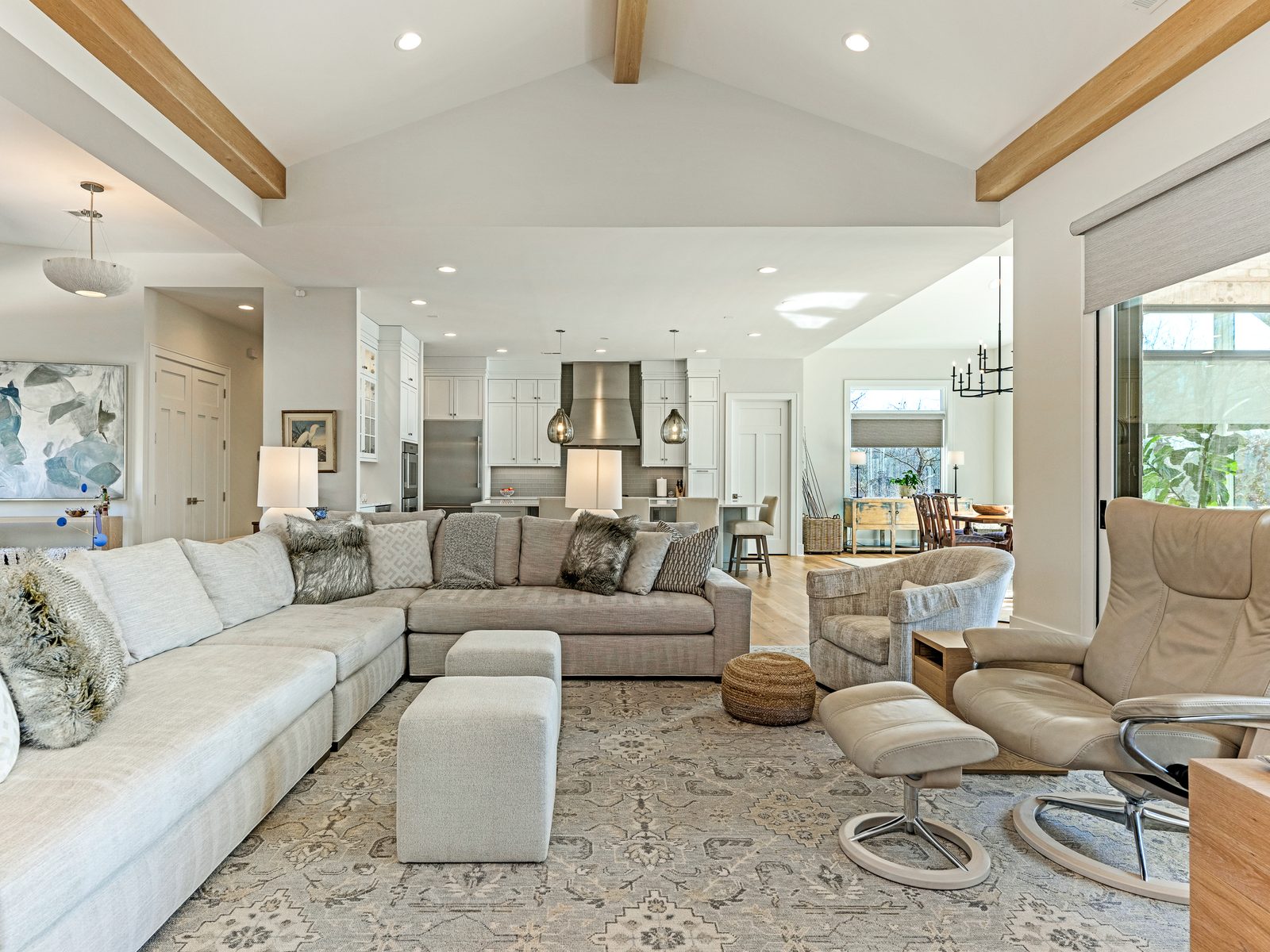 Lake View custom home in Lake Wylie — interior view, photograph 9 of 12